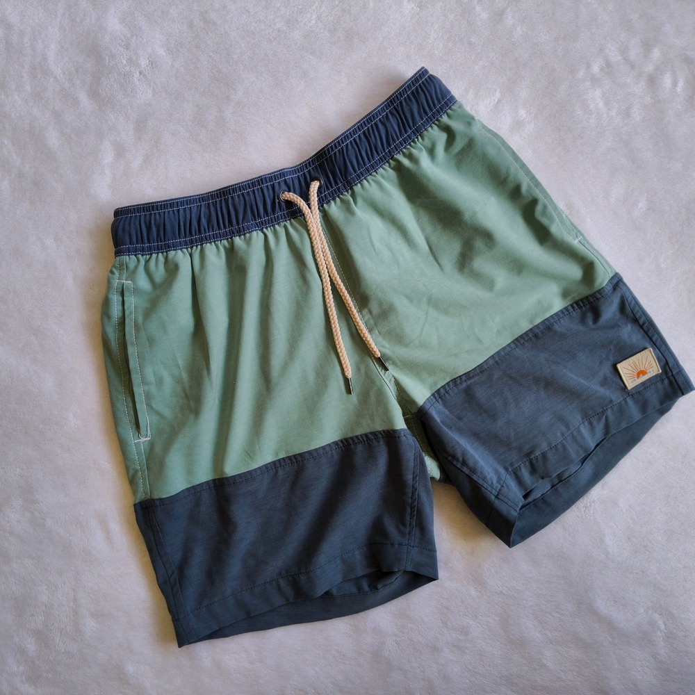 Faherty Beacon Swim Trunks Board Shorts Mens Small Green Blue Colorblock Lined
